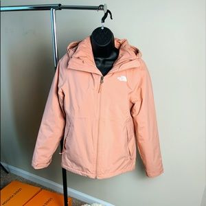 NWOT North Face snow jacket in beautiful mauve.